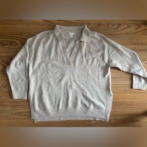 H&M Tan Oversized V-Neck Women's Sweater - Large